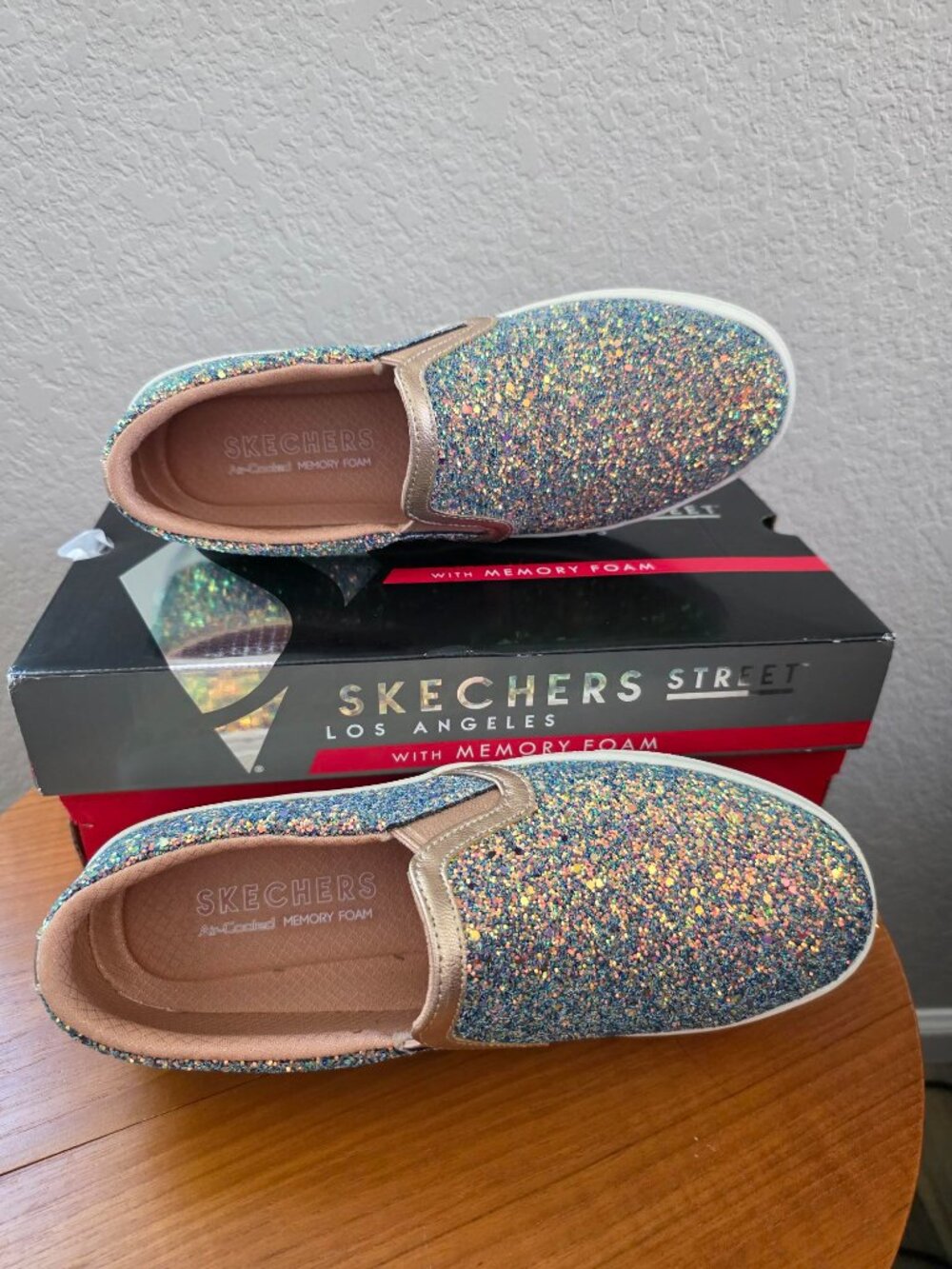 Skechers Street Los Angeles Goldie – Glitz & Bitz Slip-On Sneakers - Picture 4 of 9